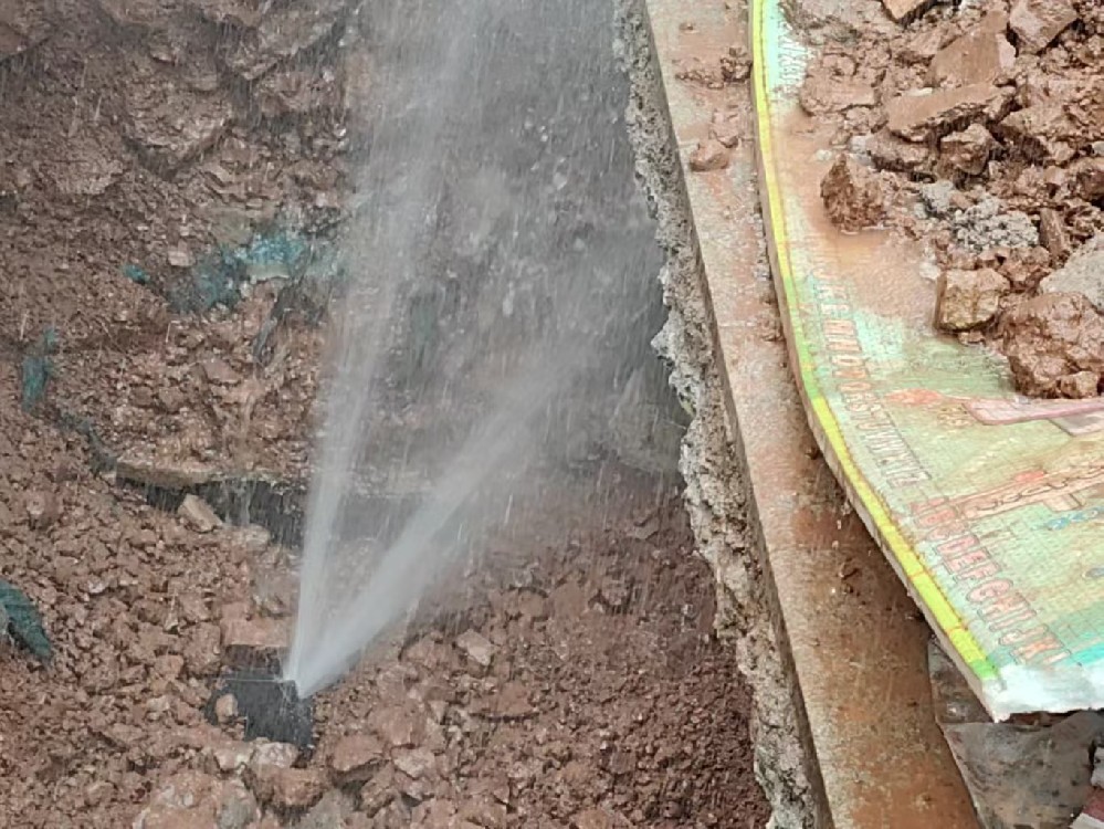 中站区消防水管漏水检测定点开挖